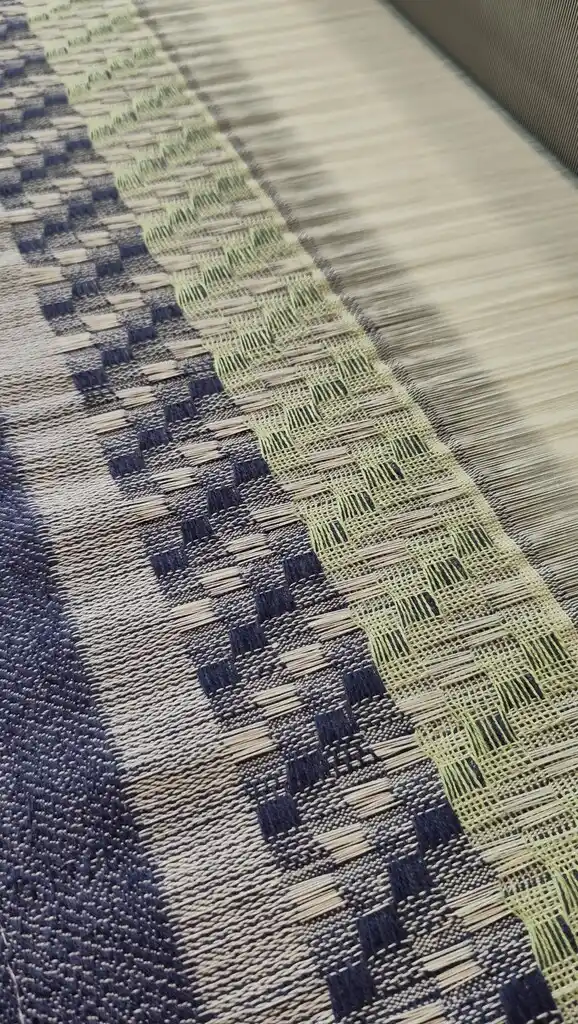 picture of weaved threads